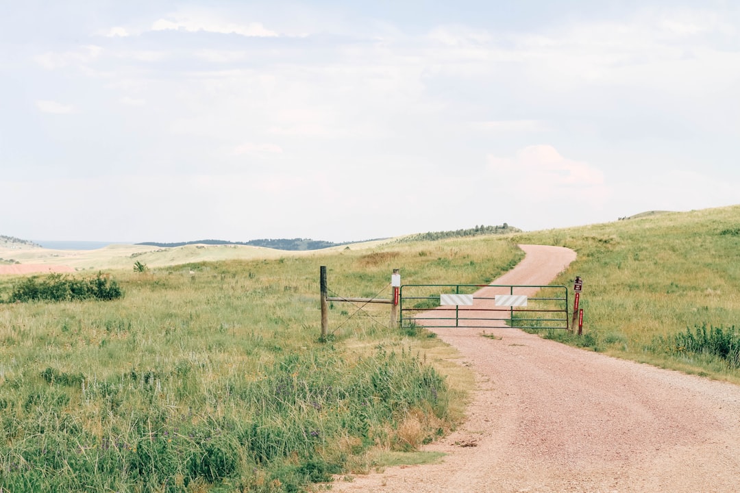 Elliott, ND Passport Guide: Applications, Renewals, Facilities
