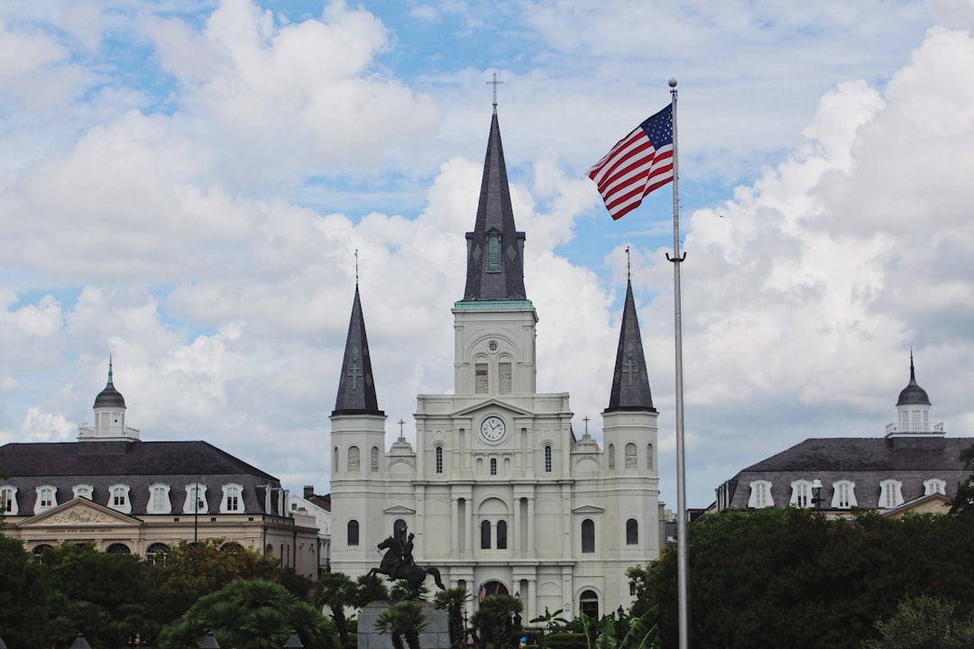 Getting a Passport in Taft, LA: Facilities, Forms & Steps