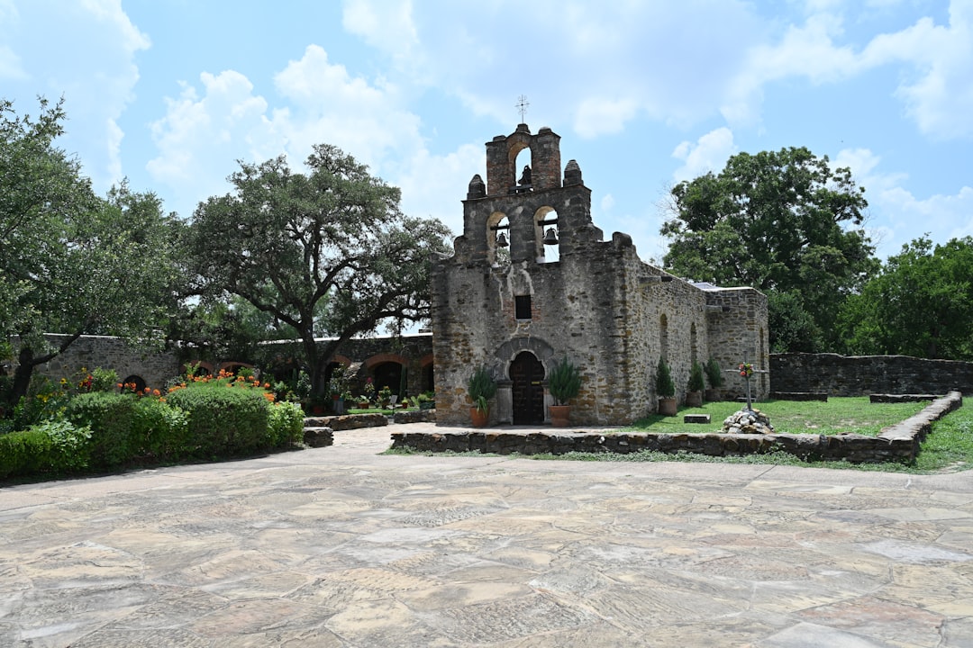How to Get a Passport in Leroy, TX: Guide & Local Facilities