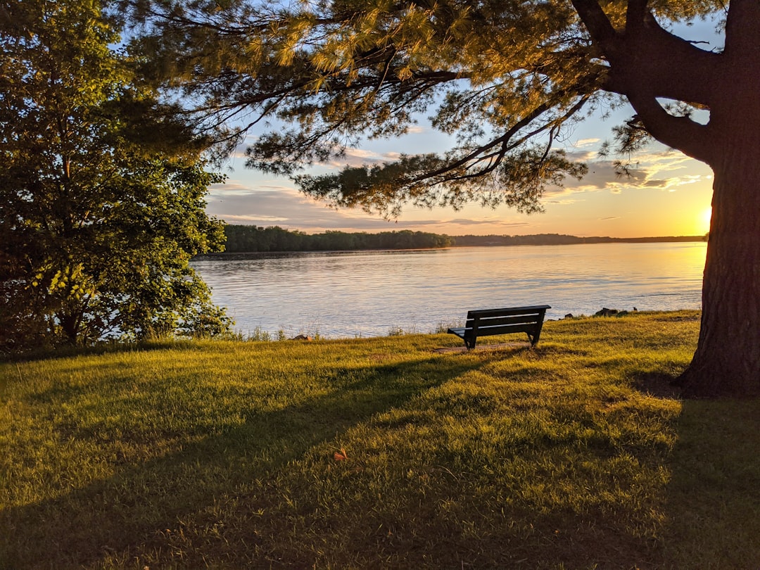 Passport Guide for Allens Grove WI: Facilities & Checklists