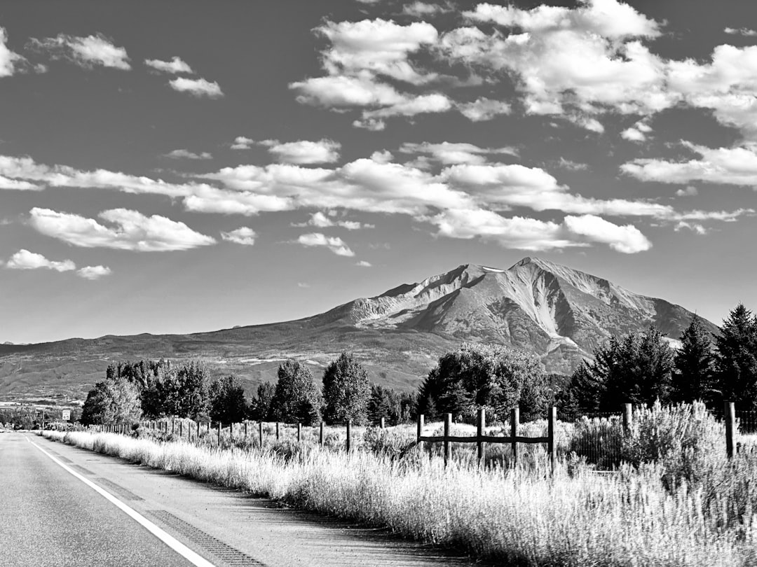 U.S. Passport Guide for Mount Crested Butte, CO: Steps & Facilities